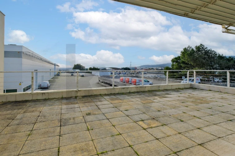 Escritório para Arrendamento em Rio de Mouro Foto 19