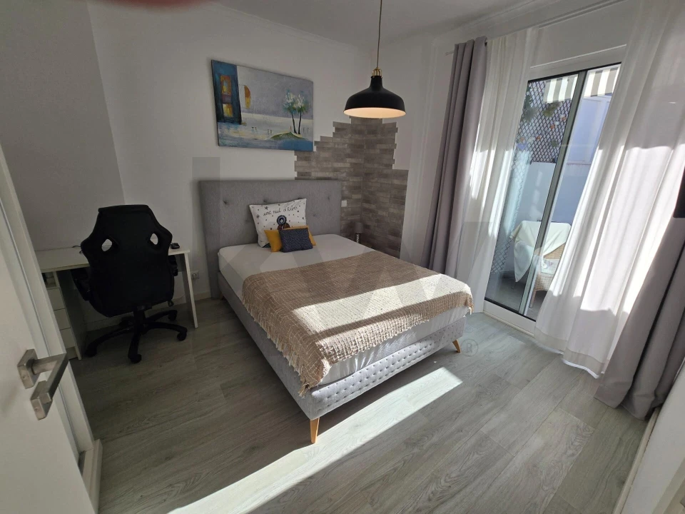 Moradia T2 para Venda em Funchal (Santa Maria Maior) Foto 33