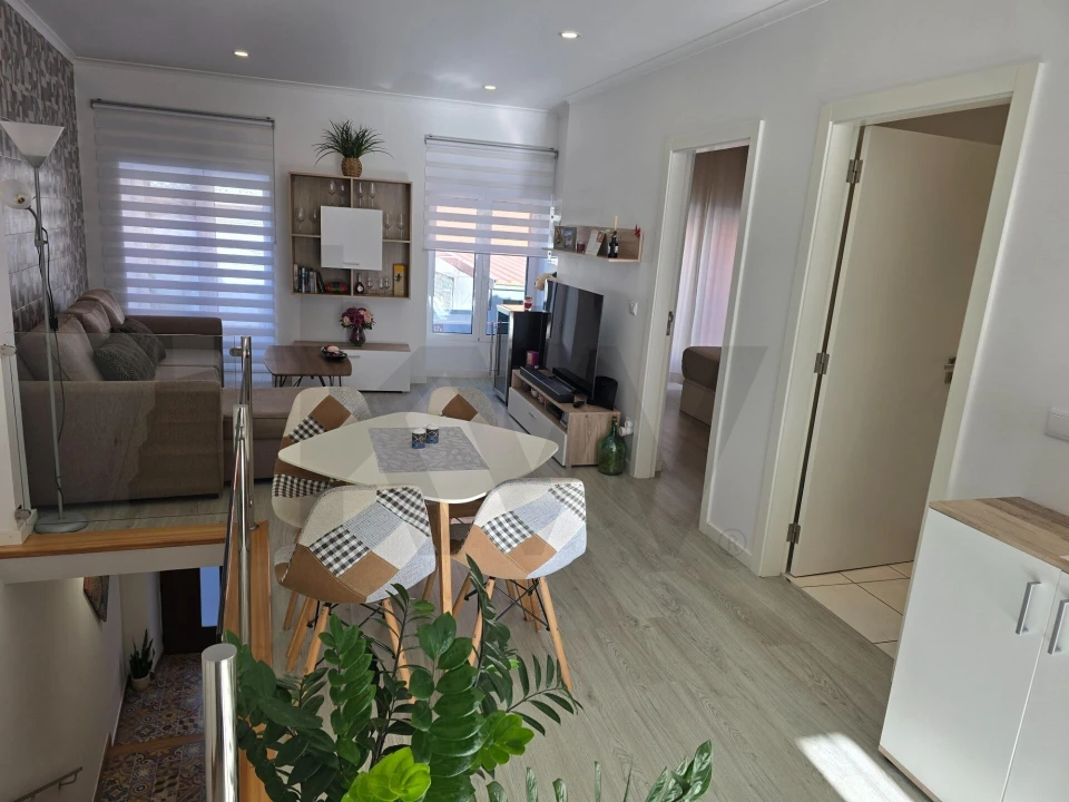 Moradia T2 para Venda em Funchal (Santa Maria Maior) Foto 7