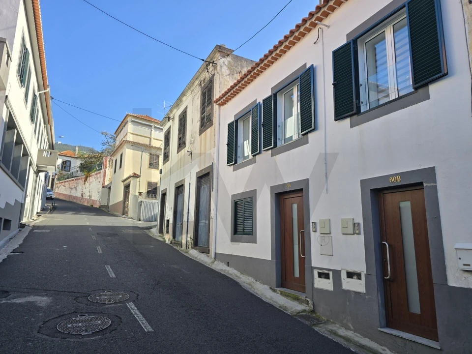 Moradia T2 para Venda em Funchal (Santa Maria Maior) Foto 44