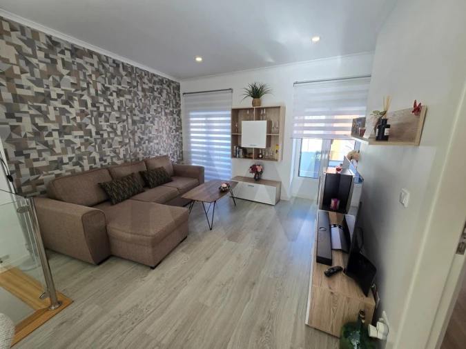 Moradia T2 para Venda em Funchal (Santa Maria Maior) Foto 13