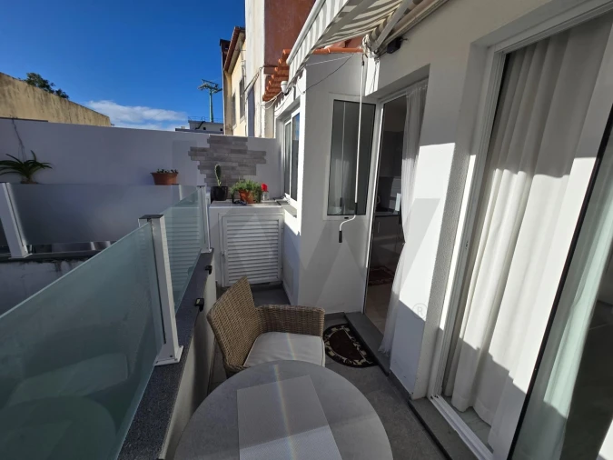 Moradia T2 para Venda em Funchal (Santa Maria Maior) Foto 31