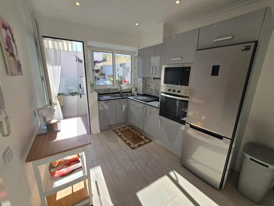 Moradia T2 para Venda em Funchal (Santa Maria Maior) Foto 20