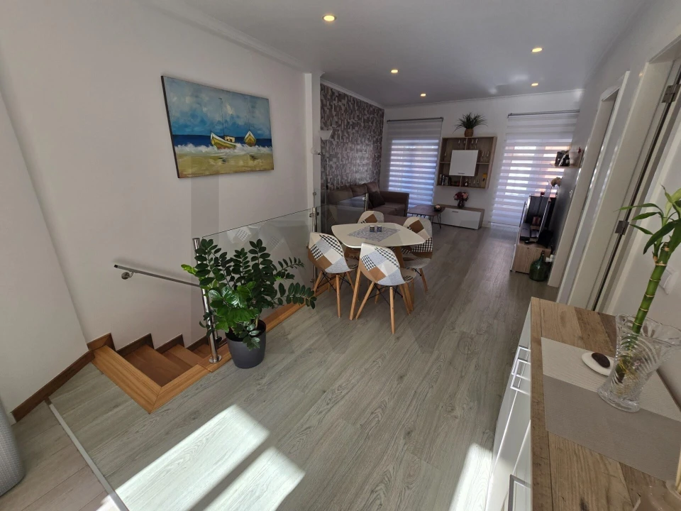 Moradia T2 para Venda em Funchal (Santa Maria Maior) Foto 40