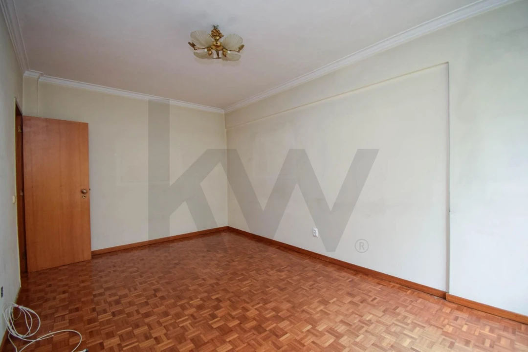 Apartamento T3 para Venda em Águas Livres Foto 5