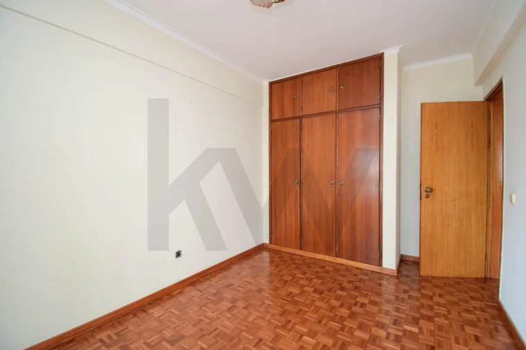 Apartamento T3 para Venda em Águas Livres Foto 17