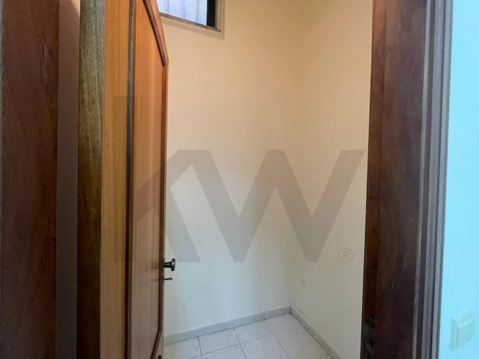 Loja para Venda em Cacém e São Marcos Foto 9