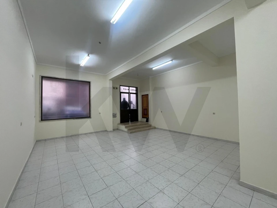 Loja para Venda em Cacém e São Marcos Foto 2