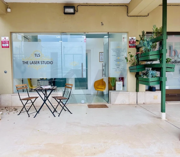 Loja para Venda em Oeiras e São Julião da Barra, Paço de Arcos e Caxias Foto 2