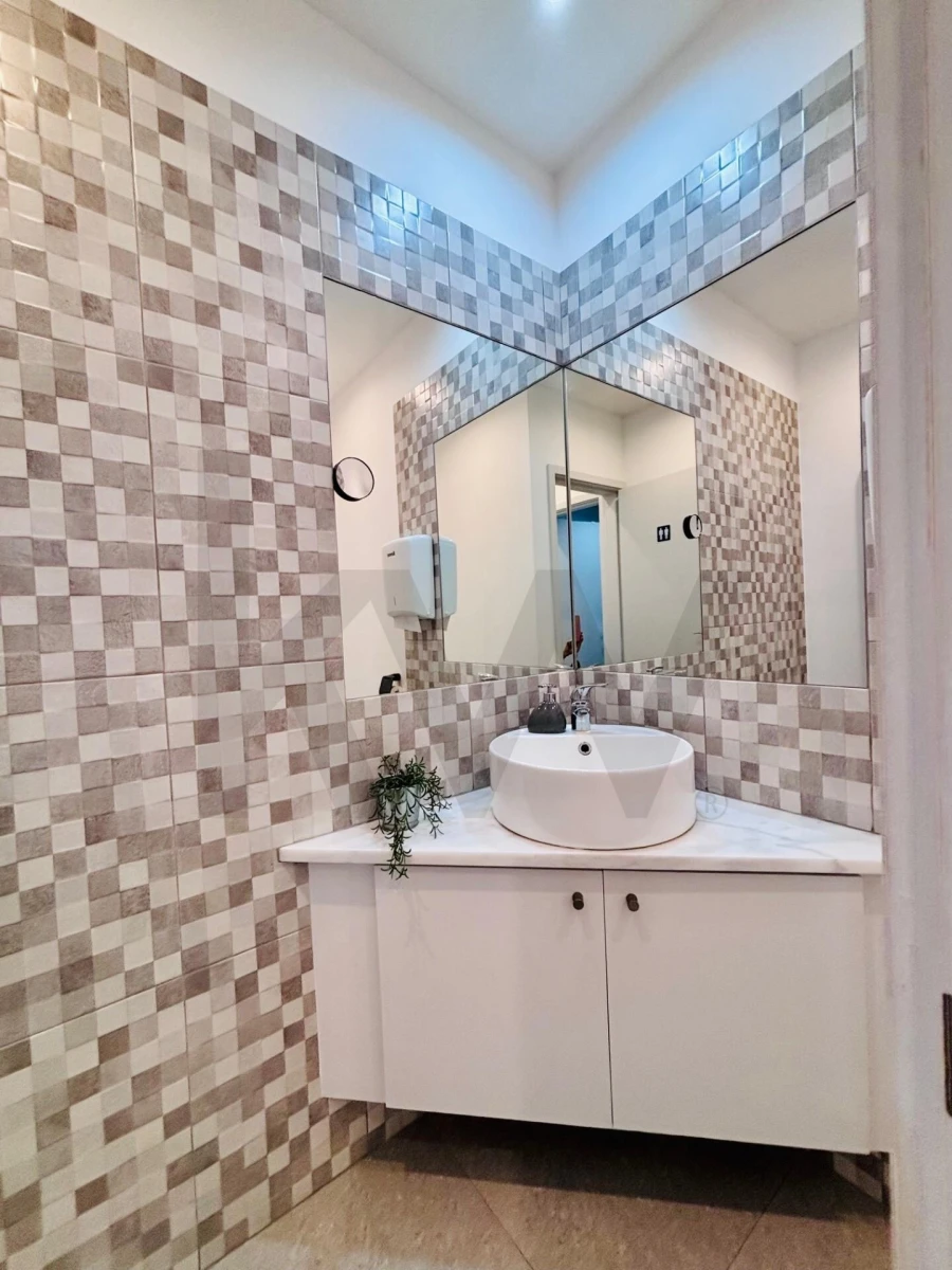 Loja para Venda em Oeiras e São Julião da Barra, Paço de Arcos e Caxias Foto 15