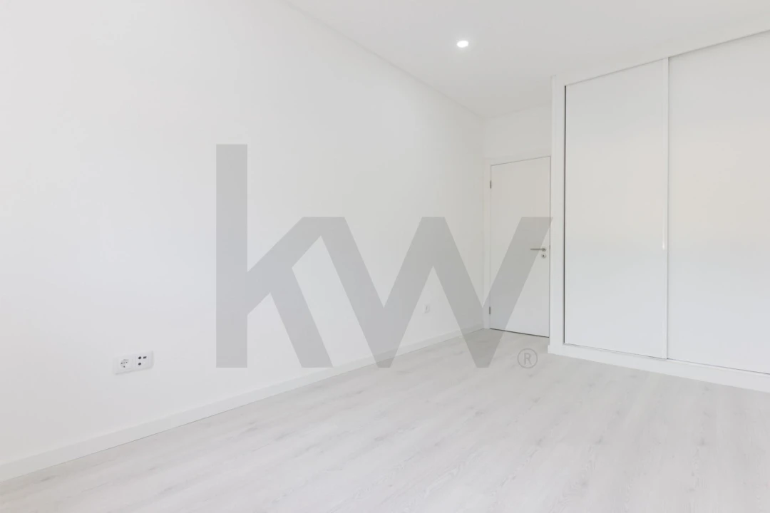 Apartamento T3 para Venda em Almada, Cova da Piedade, Pragal e Cacilhas Foto 17