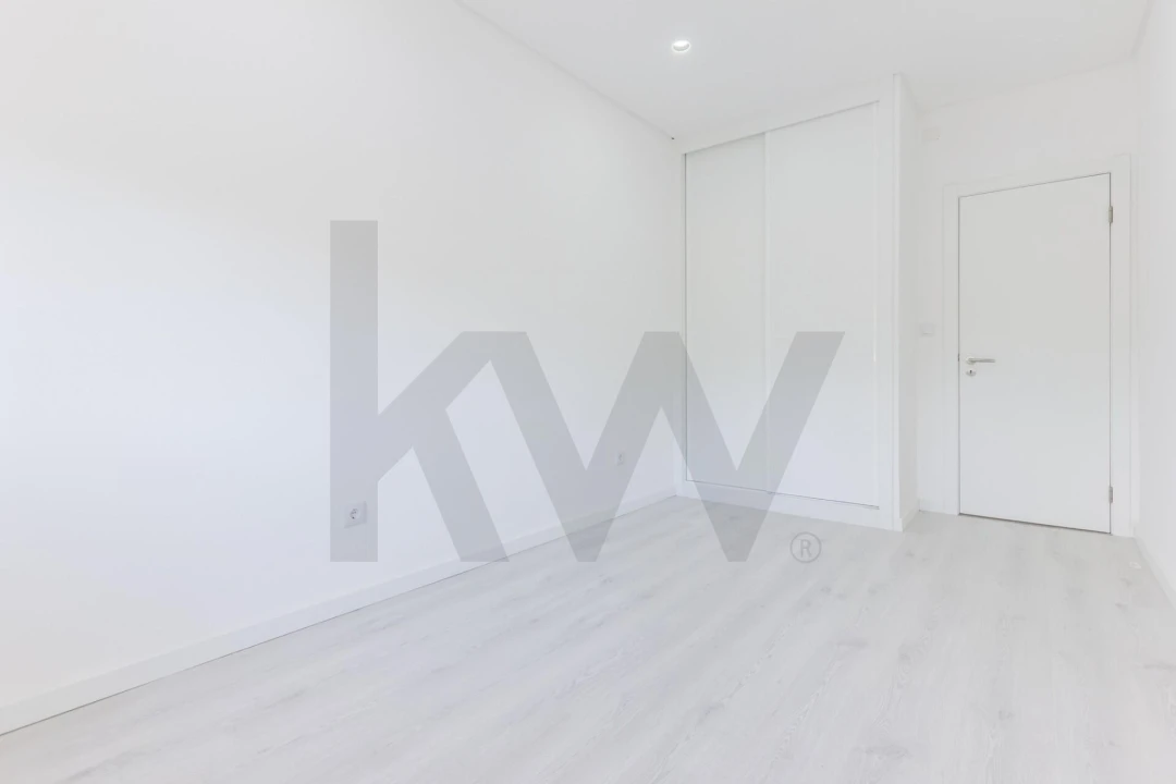 Apartamento T3 para Venda em Almada, Cova da Piedade, Pragal e Cacilhas Foto 19