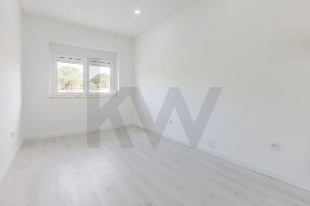 Apartamento T3 para Venda em Almada, Cova da Piedade, Pragal e Cacilhas Foto 18