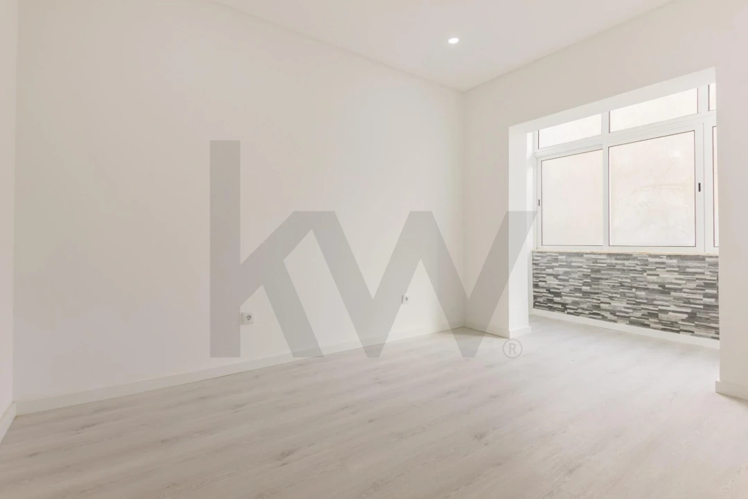 Apartamento T3 para Venda em Almada, Cova da Piedade, Pragal e Cacilhas Foto 10