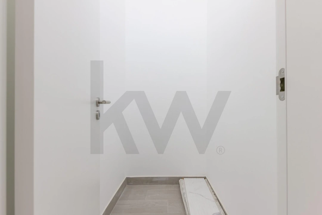 Apartamento T3 para Venda em Almada, Cova da Piedade, Pragal e Cacilhas Foto 13