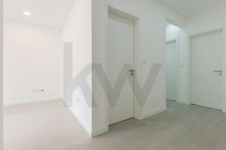 Apartamento T3 para Venda em Almada, Cova da Piedade, Pragal e Cacilhas Foto 14