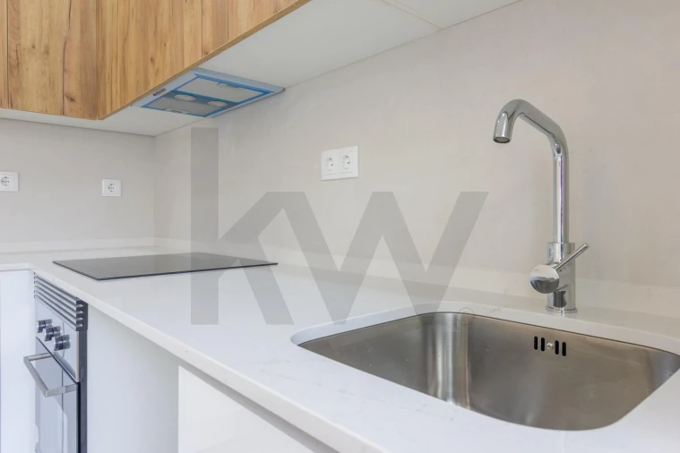 Apartamento T3 para Venda em Almada, Cova da Piedade, Pragal e Cacilhas Foto 7