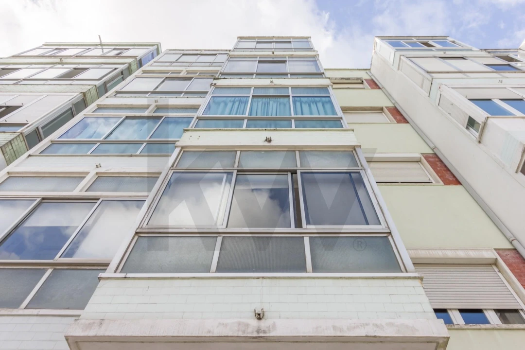 Apartamento T3 para Venda em Almada, Cova da Piedade, Pragal e Cacilhas Foto 24