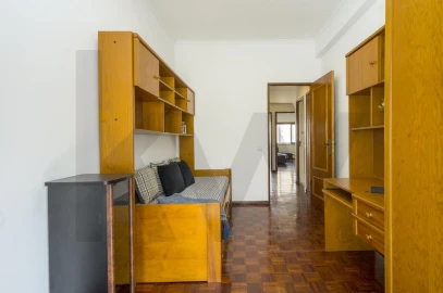 Apartamento T2 para Arrendamento em Marvila
