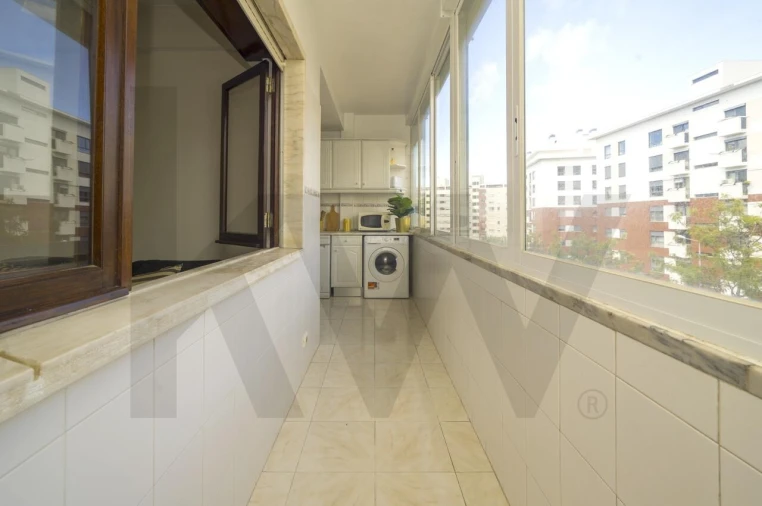 Apartamento T2 para Arrendamento em Marvila Foto 5