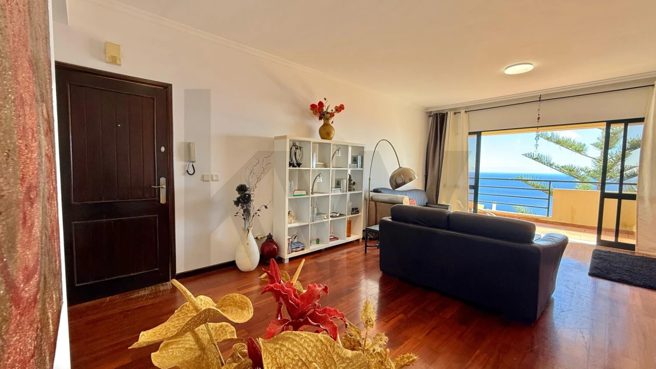 Apartamento T2 para Arrendamento em Caniço Foto 2