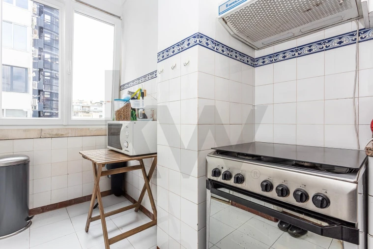Apartamento T3 para Arrendamento em Avenidas Novas Foto 8