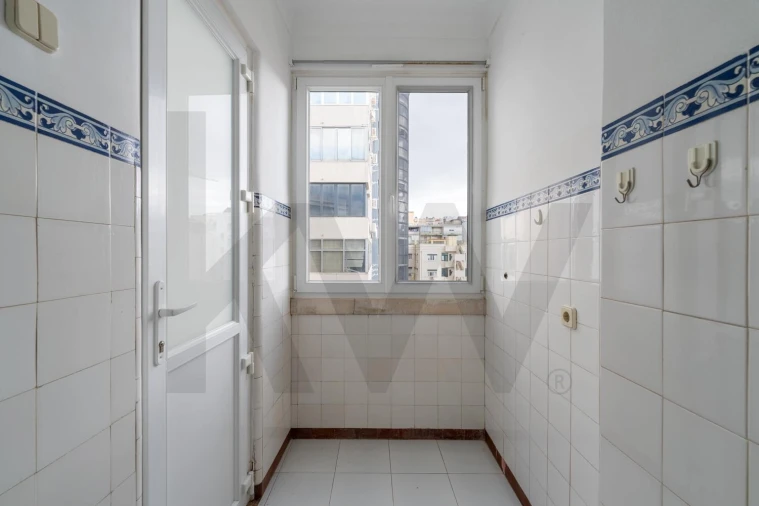 Apartamento T3 para Arrendamento em Avenidas Novas Foto 16