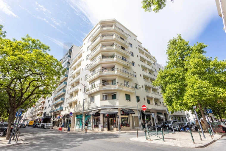 Apartamento T3 para Arrendamento em Avenidas Novas Foto 1