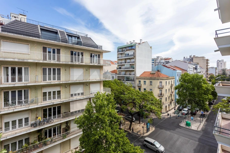 Apartamento T3 para Arrendamento em Avenidas Novas Foto 6