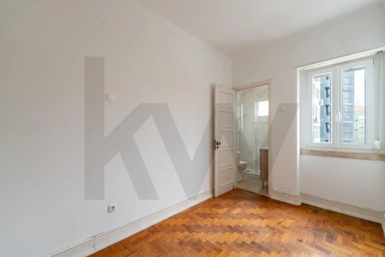 Apartamento T3 para Arrendamento em Avenidas Novas Foto 19