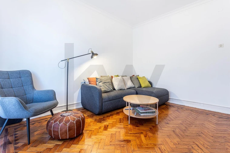 Apartamento T3 para Arrendamento em Avenidas Novas Foto 4