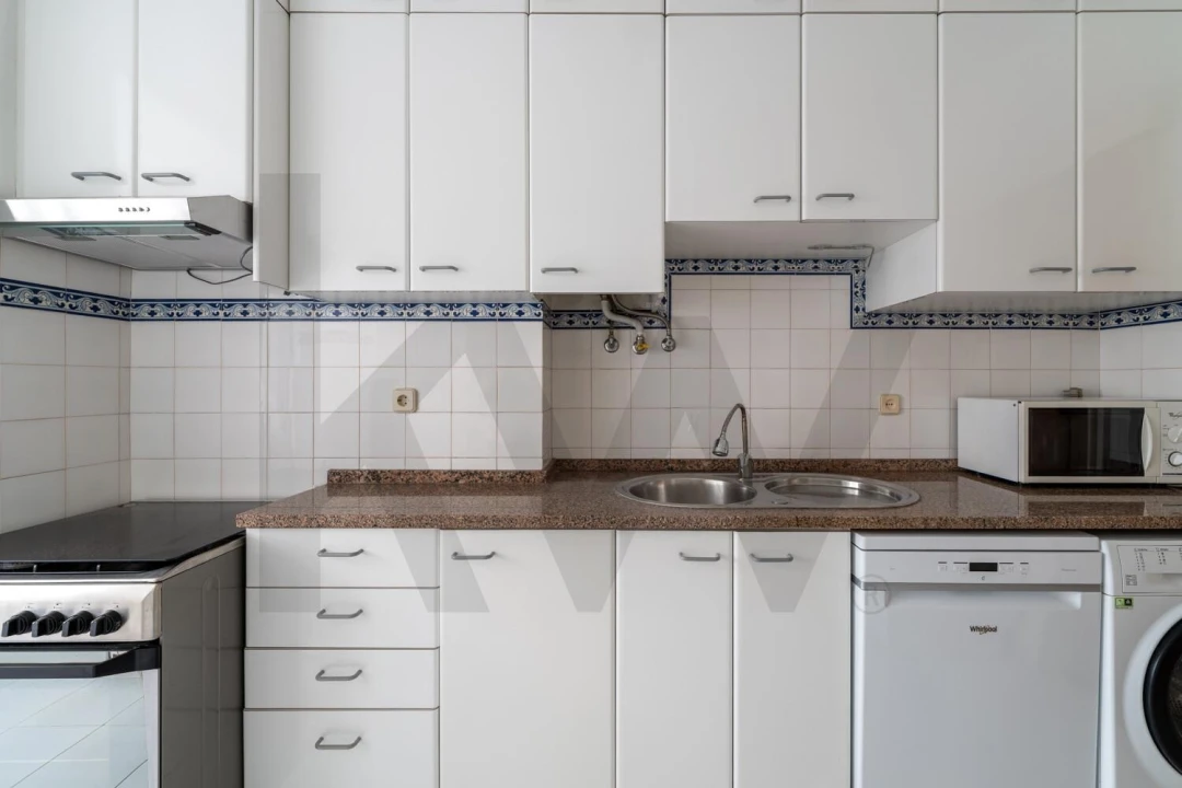 Apartamento T3 para Arrendamento em Avenidas Novas Foto 15