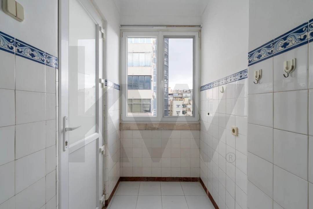 Apartamento T3 para Arrendamento em Avenidas Novas Foto 16