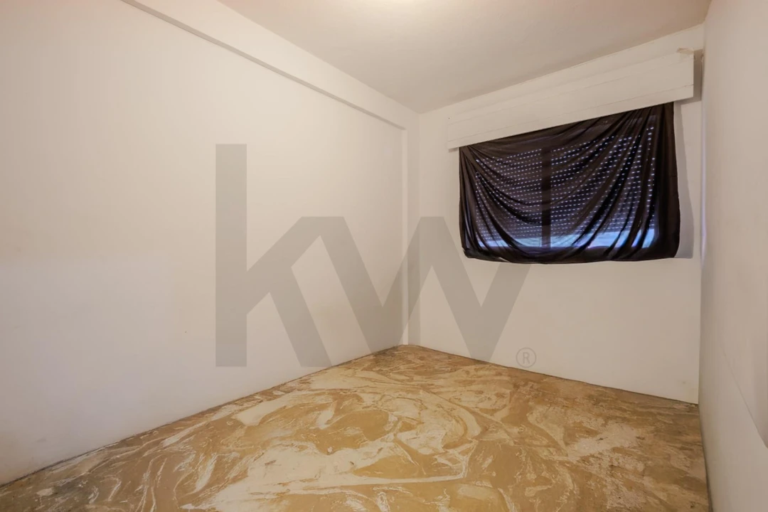 Apartamento T2 para Venda em Corroios Foto 10