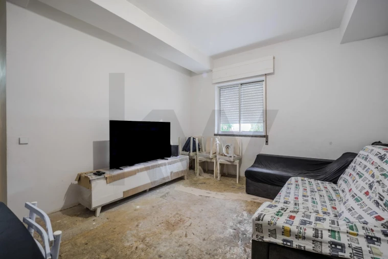 Apartamento T2 para Venda em Corroios Foto 2