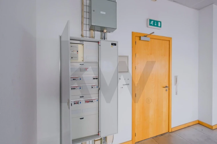 Escritório para Arrendamento em Rio de Mouro Foto 15