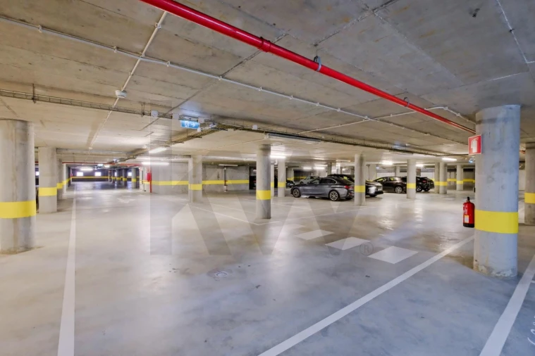 Escritório para Arrendamento em Rio de Mouro Foto 19