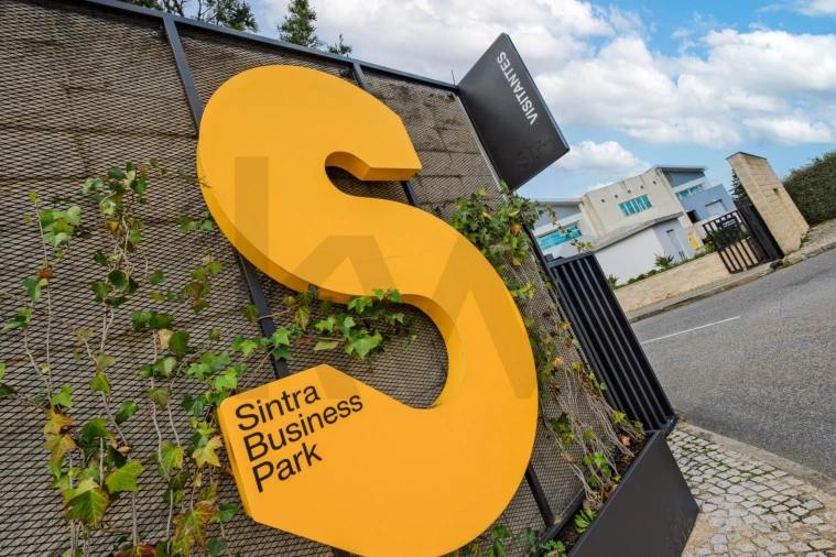 Escritório para Venda em Rio de Mouro Foto 2