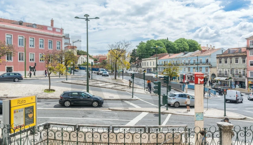 Apartamento T2 para Arrendamento em Santo António Foto 28