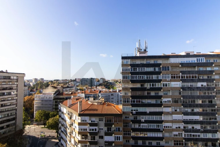 Apartamento T3 para Arrendamento em Lumiar Foto 11