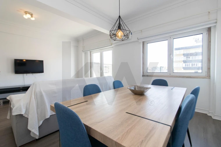 Apartamento T3 para Arrendamento em Lumiar Foto 14