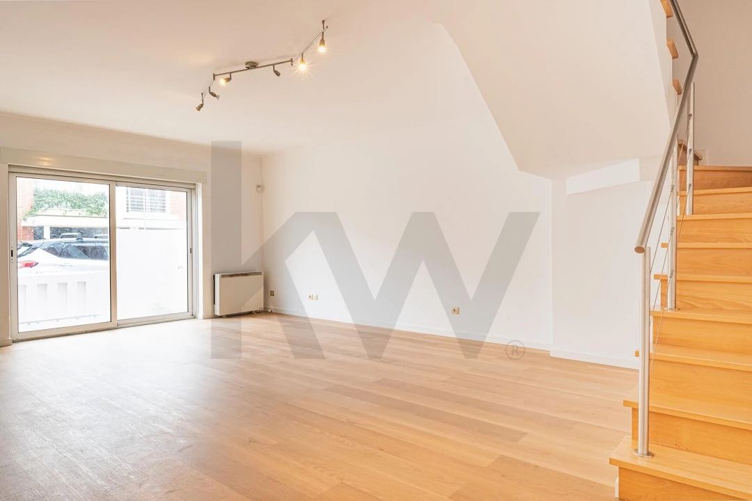 Moradia T4 para Venda em Pinhal Novo Foto 16