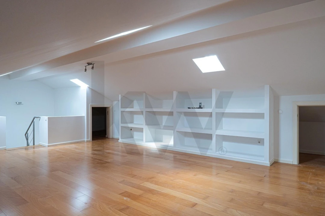 Moradia T4 para Venda em Pinhal Novo Foto 39