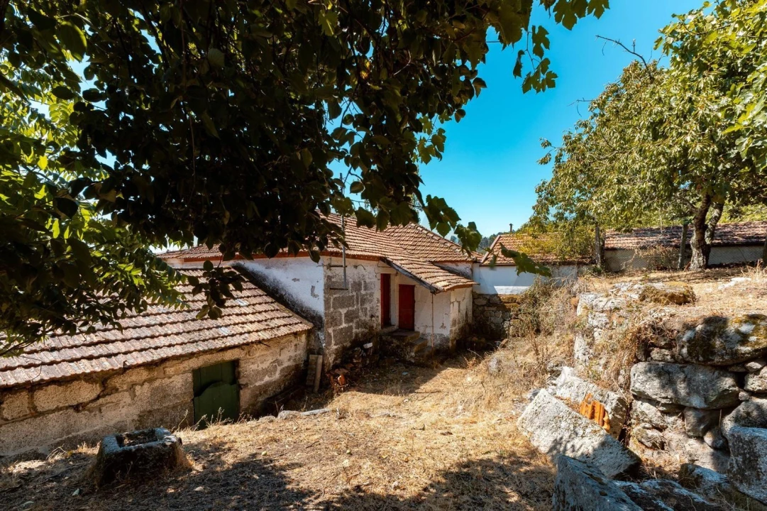 Quinta T4 para Venda em Campelo e Ovil Foto 16