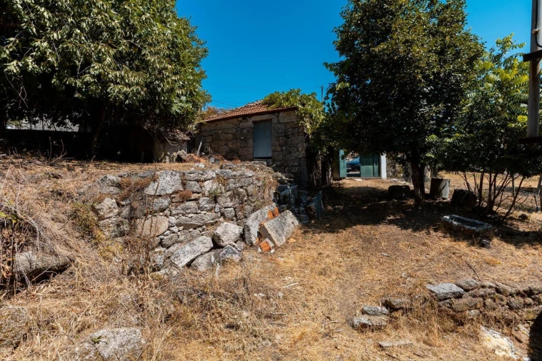 Quinta T4 para Venda em Campelo e Ovil Foto 12