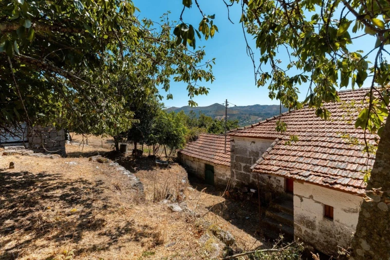 Quinta T4 para Venda em Campelo e Ovil Foto 15