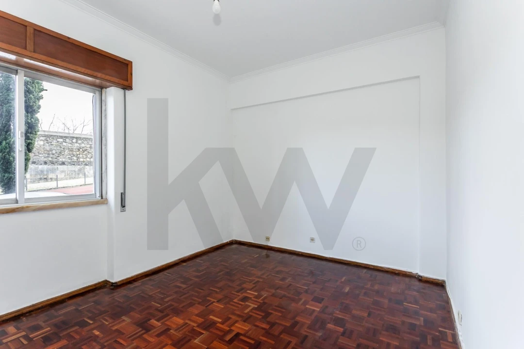 Apartamento T2 para Venda em Alfragide Foto 3