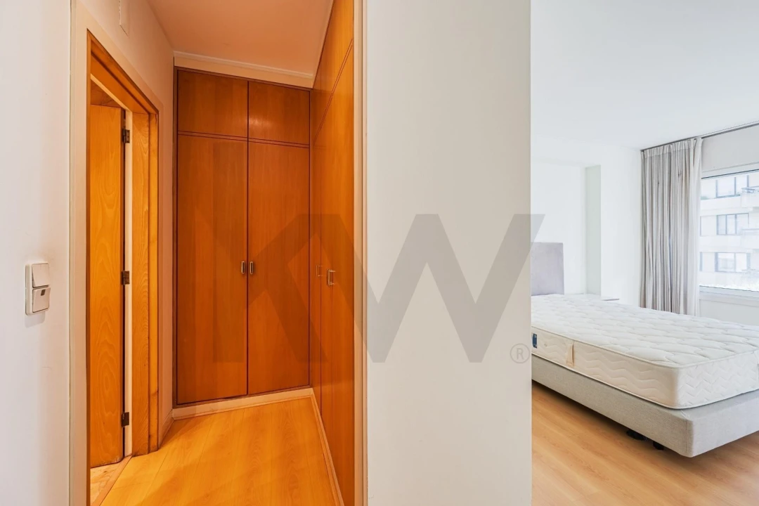 Apartamento T2 para Arrendamento em Aldoar, Foz do Douro e Nevogilde Foto 6