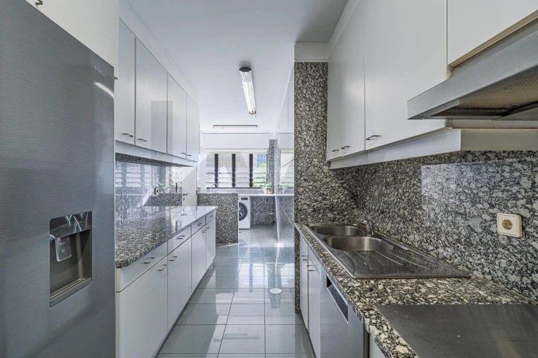 Apartamento T2 para Arrendamento em Aldoar, Foz do Douro e Nevogilde Foto 29