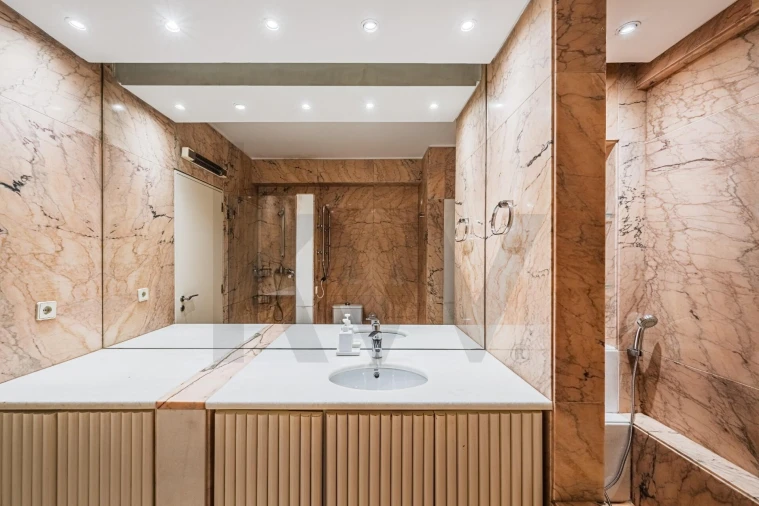 Apartamento T2 para Arrendamento em Aldoar, Foz do Douro e Nevogilde Foto 12